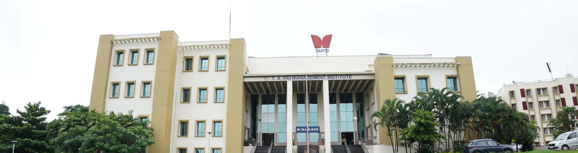 Direct Admission in NMIMS Deemed-to-be-University? Get complete details on courses, eligibility, entrance exams, fees, management & NRI quota options, campuses, placements, and admission process for 2026.